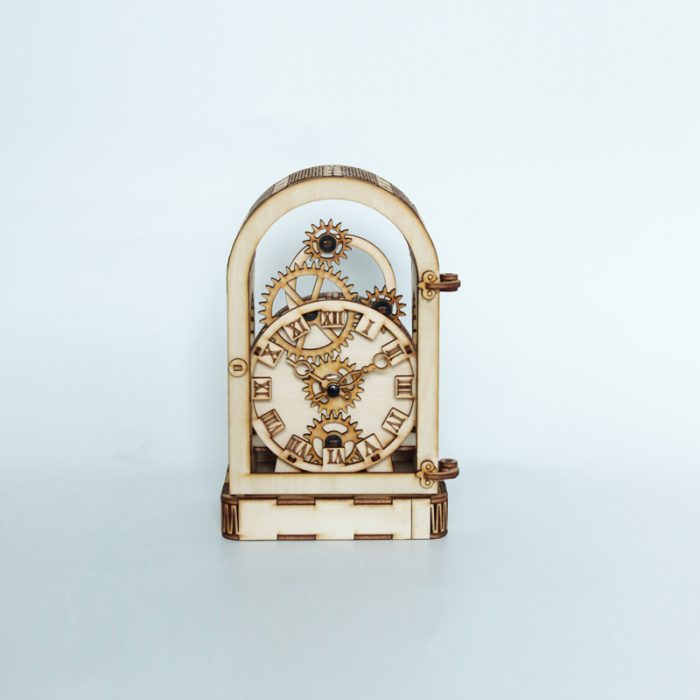 DIY Assembled Retro Wooden Clock  E2541