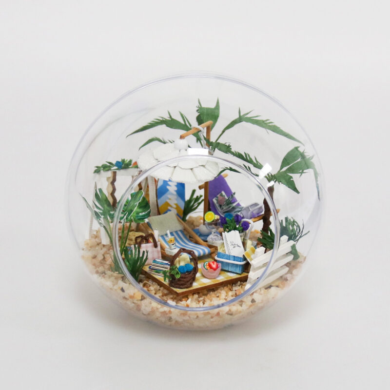 DIY Miniature Ball Beach Picnic