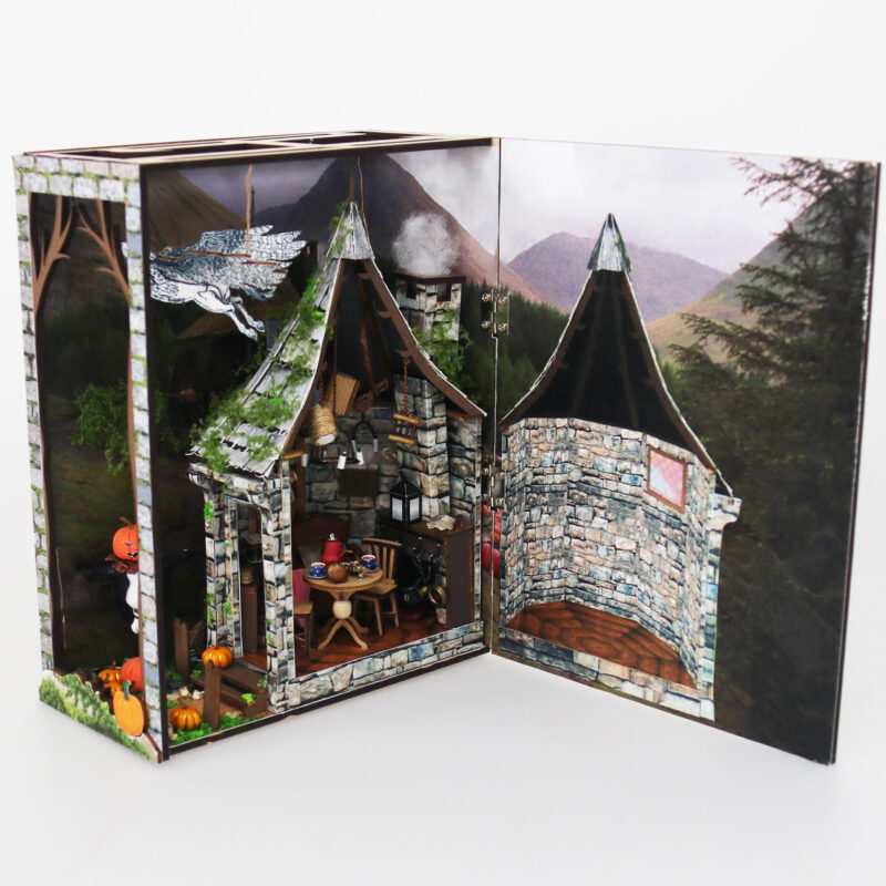 DIY Book Nook Hagrid`s Hut